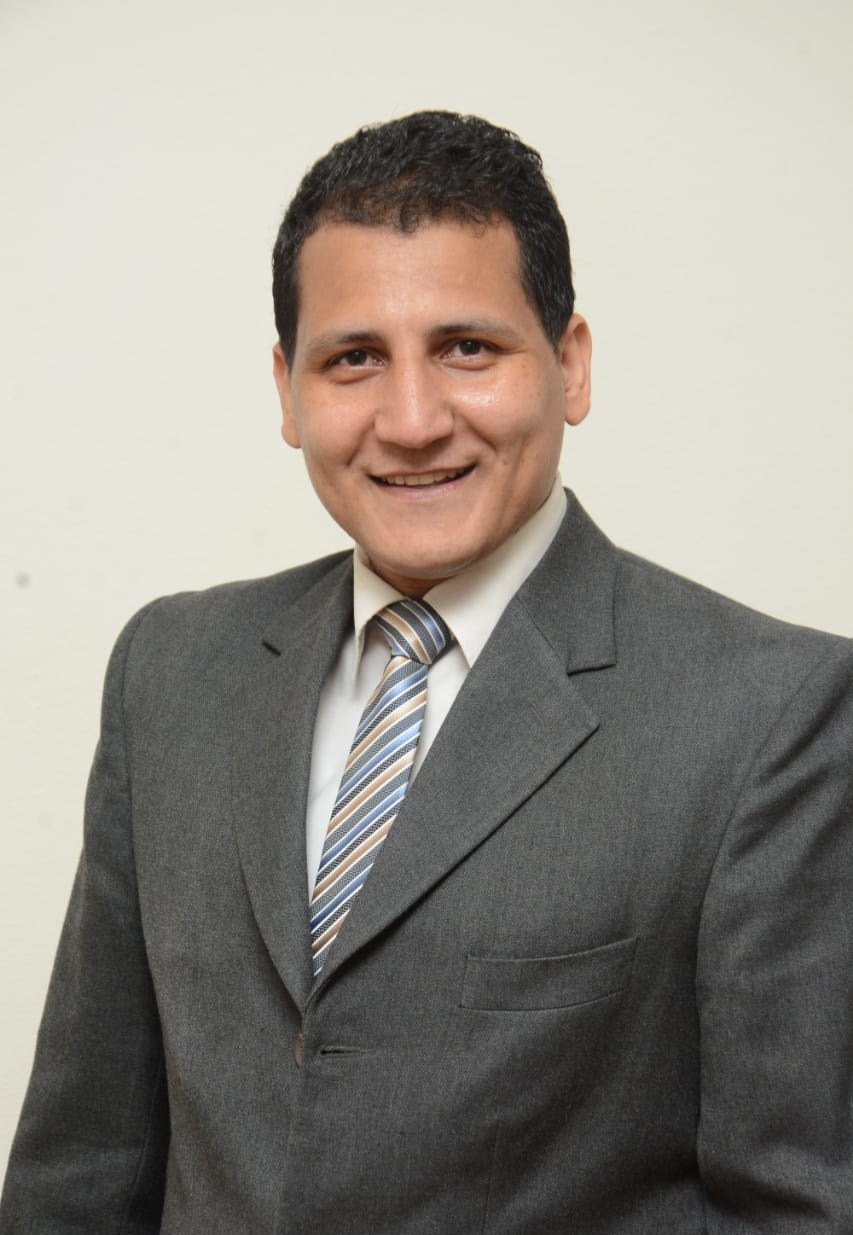دكتور / علي جمال عبد الجواد مدرس أدارة الأعمال والمالية.